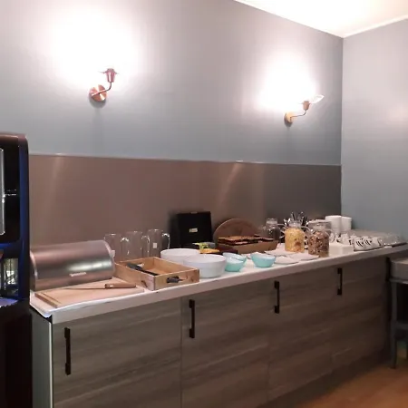 Hotel De Normandie 2*